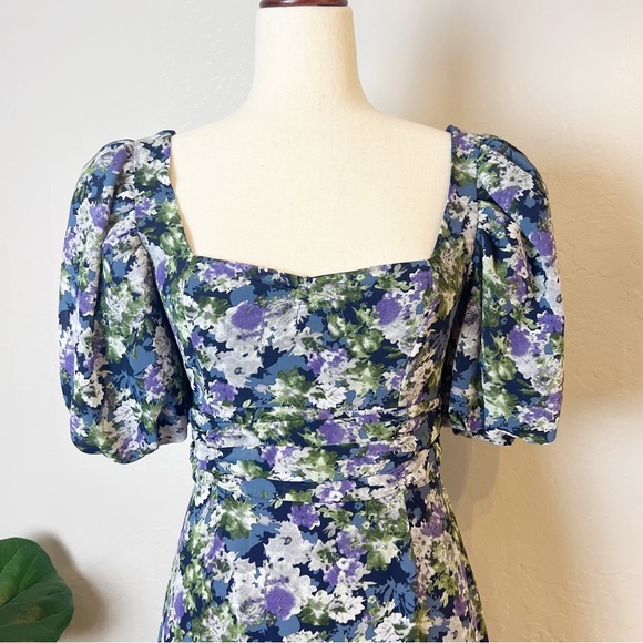 •ASTR• Floral Short Sleeve Asymmetrical Hem Midi Dress - Picture 3 of 13